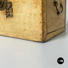 Load image into Gallery viewer, Box in wood and paper, 1950s
