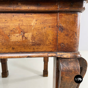 Desk in walnut wood, mid 1800s