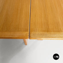 将图片加载到图库查看器，Dining table by Gigi Sabadin, 1980s
