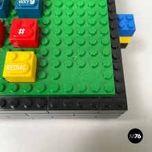 画像をギャラリービューアに読み込む, Plastic lego desk telephone by Tyco, 1990s
