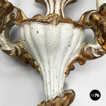 Load image into Gallery viewer, Gilded wood wall lamp, 1700s
