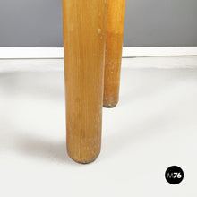 Carica l&#39;immagine nel visualizzatore di Gallery, Bar cabinet in beige formica and wood, 1960s
