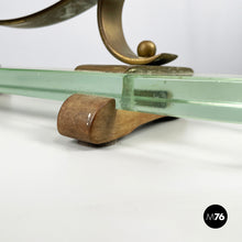 画像をギャラリービューアに読み込む, Adjustable table mirror in brass, glass and wood, 1950s
