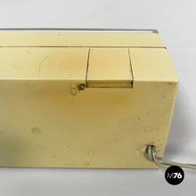 将图片加载到图库查看器，Alarm clock mod. 2003 by Kundo, 1970s
