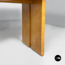 Carica l'immagine nel visualizzatore di Gallery, Dining table in wood, 1980s
