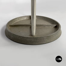 Carica l'immagine nel visualizzatore di Gallery, Umbrella stand in metal, 1930s
