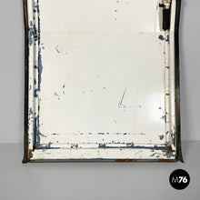 将图片加载到图库查看器，Car door in metal, 1970s
