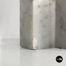 Load image into Gallery viewer, Rectangular coffe table in white marble by Carlo Scarpa, 1980s
