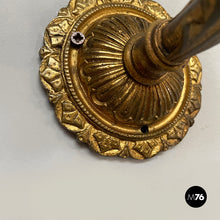 Load image into Gallery viewer, Wall lamp in brass and glass, 1950s
