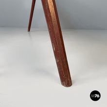 画像をギャラリービューアに読み込む, Bench in red wood, 1930s
