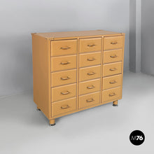 画像をギャラリービューアに読み込む, Chest of drawers in beige leather, 2000s
