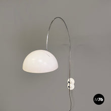 Carica l&#39;immagine nel visualizzatore di Gallery, Adjustable wall lamp Coupé 1159 by Joe Colombo for O-Luce, 1970s
