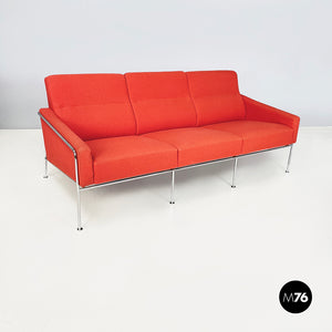 Three seater sofa 3303 Airport by Arne Jacobsen for Fritz Hansen