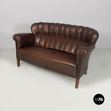 Carica l'immagine nel visualizzatore di Gallery, Sofa by Saracchi, 1930s
