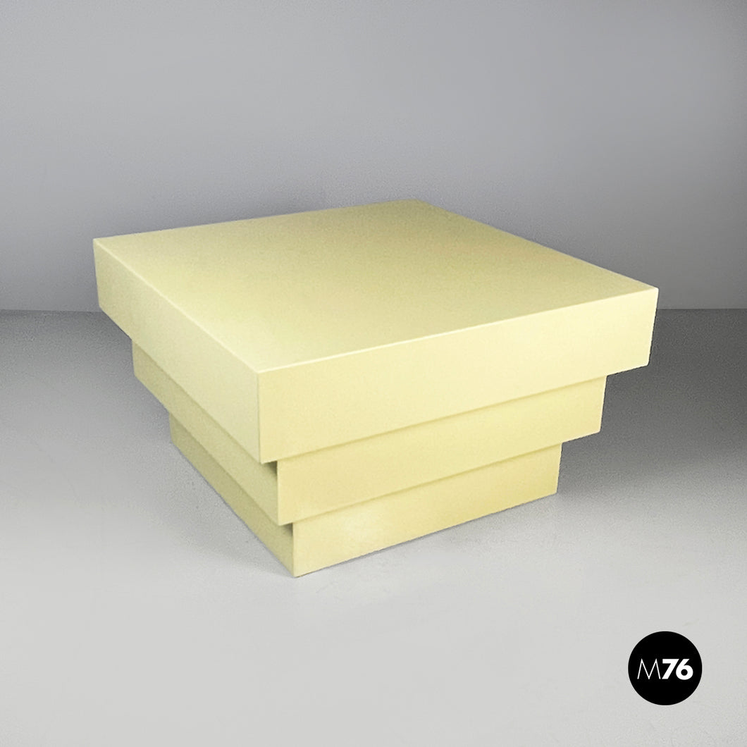 Pedestal in light yellow wood, 1980s