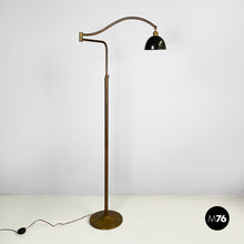 画像をギャラリービューアに読み込む, Floor lamp in brass and metal, 1940s
