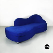 Carica l&#39;immagine nel visualizzatore di Gallery, Rounded sofa in electric blue fabric by Maison Gilardino, 1990s
