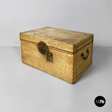 Load image into Gallery viewer, Box in wood and paper, 1950s

