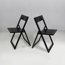 Carica l'immagine nel visualizzatore di Gallery, Black wooden folding chairs, 1980s

