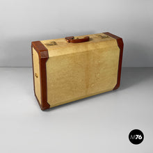 将图片加载到图库查看器，Suitcase in beige and brow leather, 1960s

