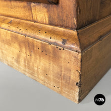 将图片加载到图库查看器，Wooden sideboard, 1930s
