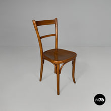 将图片加载到图库查看器，Chairs by Thonet, 1930s
