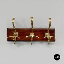 将图片加载到图库查看器，Wall coat rack in wood and brass, 1920s
