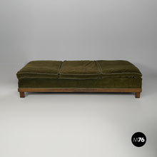 将图片加载到图库查看器，Green velvet daybed, 1930s
