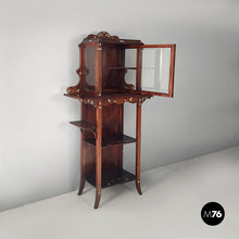 将图片加载到图库查看器，Display cabinet in wood, 1930s
