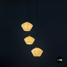将图片加载到图库查看器，Three-light chandelier in glass and black metal, 1950s
