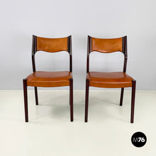 Load image into Gallery viewer, Chair in brown leather and dark wood, 1960s
