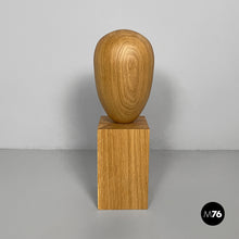 将图片加载到图库查看器，Sculpture in wood, 1990s
