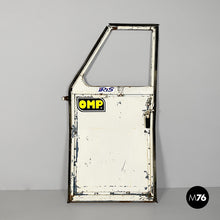 将图片加载到图库查看器，Car door in metal, 1970s
