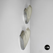 Load image into Gallery viewer, Shell-shaped wall lamps in glass and metal, 1930s
