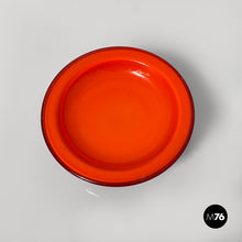 将图片加载到图库查看器，Pocket emptier in orange glass, 1970s
