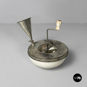 Mayonnaise maker by Lavero, 1911