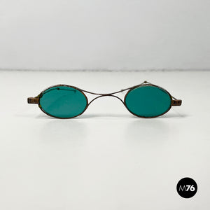 Sunglasses in green glass and metal, mid 1900s