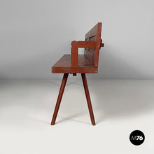 画像をギャラリービューアに読み込む, Bench in red wood, 1930s
