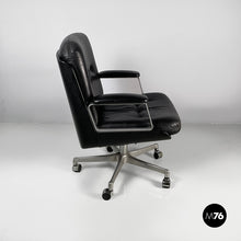 将图片加载到图库查看器，Office armchair in black leather and metal, 1980s
