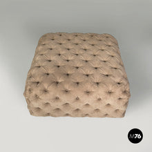 Carica l'immagine nel visualizzatore di Gallery, Pouf in beige suede, 1990s
