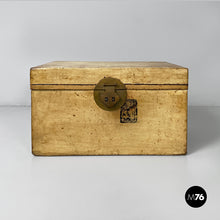 Load image into Gallery viewer, Box in wood and paper, 1950s
