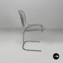 将图片加载到图库查看器，Chairs in steel, 1970s
