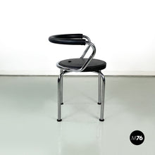 将图片加载到图库查看器，Chairs by Airon, 1980s
