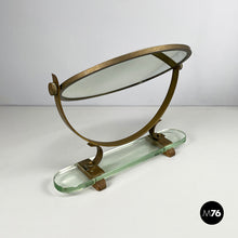 画像をギャラリービューアに読み込む, Adjustable table mirror in brass, glass and wood, 1950s
