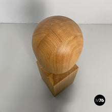 将图片加载到图库查看器，Sculpture in wood, 1990s
