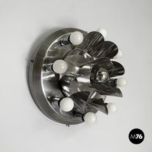 画像をギャラリービューアに読み込む, Applique in steel, 1970s
