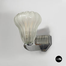 画像をギャラリービューアに読み込む, Wall lamps in glass and metal, 1930s
