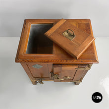 Carica l&#39;immagine nel visualizzatore di Gallery, Ice box Non Plus Ultra Ingnol, 1930s
