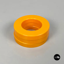 Charger l&#39;image dans la galerie, Orange rings for the perpetual wall calendar by Ring A Date, 2020s
