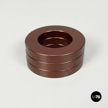 Charger l&#39;image dans la galerie, Brown rings for the perpetual wall calendar by Ring A Date, 2020s
